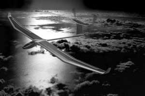 “太陽脈動(dòng)號(hào)”太陽能飛機(jī)