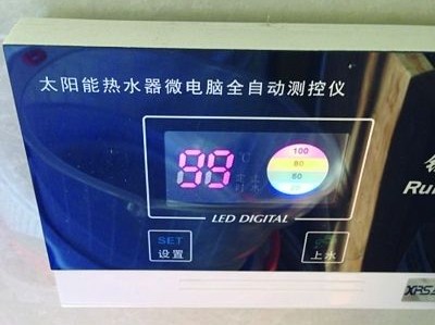 太陽(yáng)能熱水器都達(dá)到了99℃的水溫測(cè)控儀